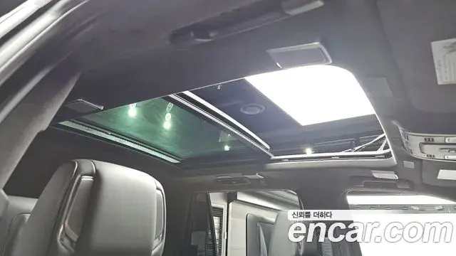Cadillac Escalade 2026 — Photo 18/20