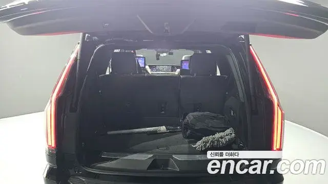 Cadillac Escalade 2026 — Photo 9/20