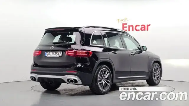 Mercedes-Benz GLB-Class 2025 — Photo 2/20