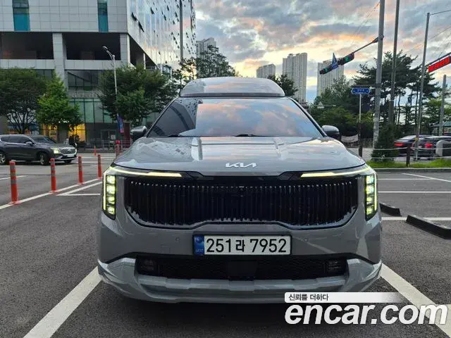Kia Carnival 2024 — Photo 2/18