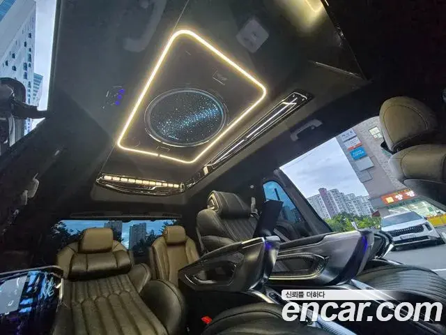 Kia Carnival 2024 — Photo 16/18
