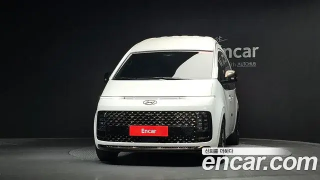 Hyundai Staria 2022 — Фото 3/20