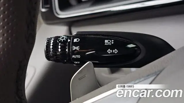Hyundai Staria 2022 — Фото 16/20