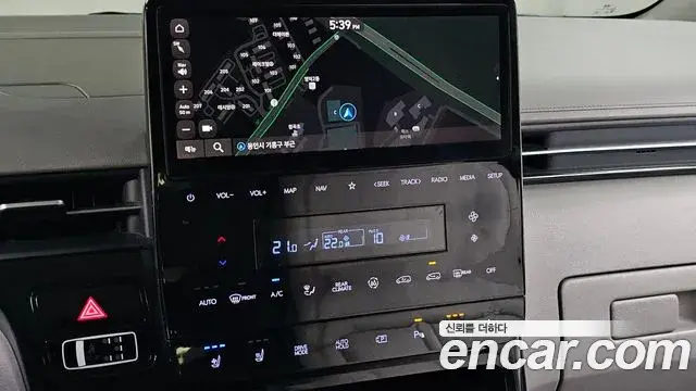 Hyundai Staria 2022 — Фото 18/20
