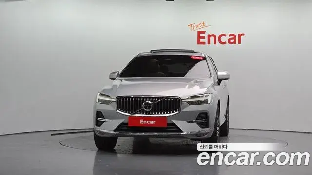 Volvo XC60 2021 — Фото 3/20