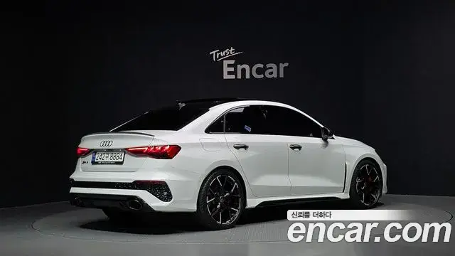 Audi A3 2023 — Фото 2/20