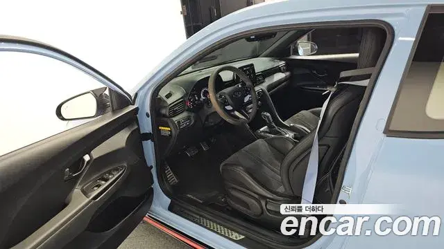 Hyundai Veloster 2020 — Фото 10/20