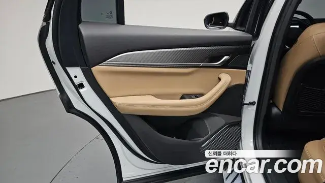 Renault Samsung Grand Koleos 2025 — ფოტო 4/38
