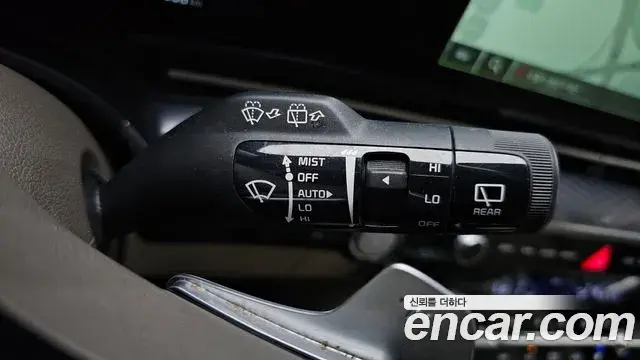 Kia Carnival 2022 — Photo 17/20