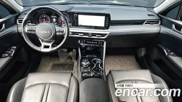 Kia K5 2023 — Photo 7/20