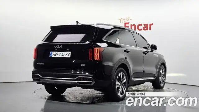 Kia Sorento 2022 — Фото 2/20