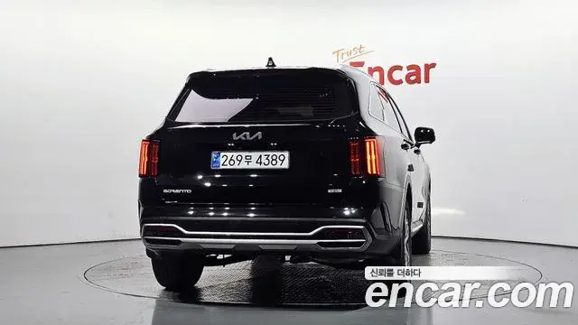 Kia Sorento 2022 — Фото 4/20