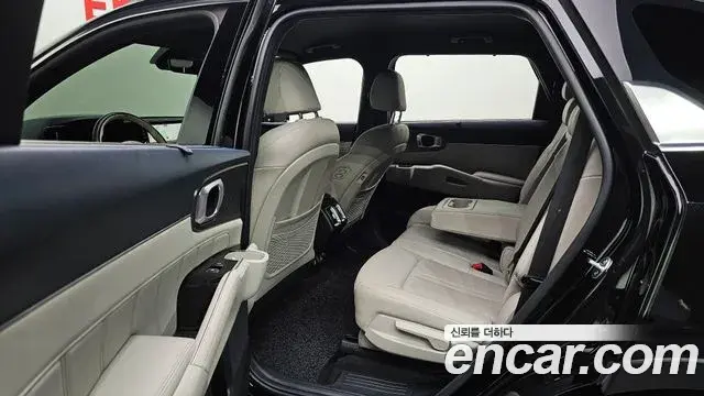 Kia Sorento 2022 — Фото 12/20