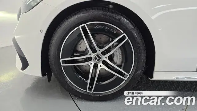 Mercedes-Benz E-Class 2026 — Photo 5/20
