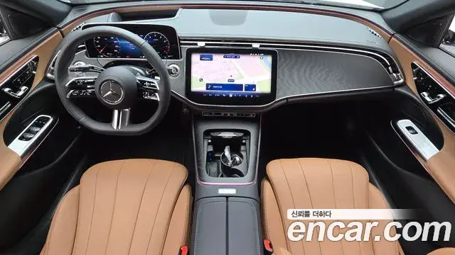 Mercedes-Benz E-Class 2026 — Photo 7/20