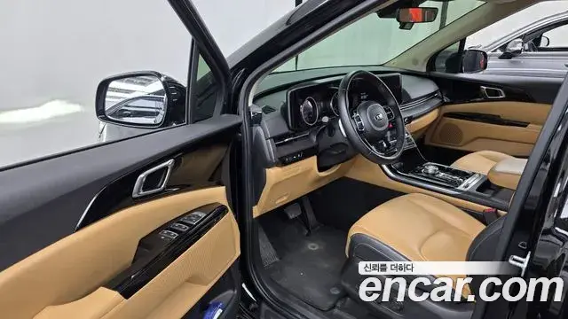 Kia Carnival 2020 — Фото 10/20