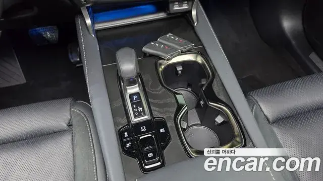 Lexus RX350h 2025 — Photo 28/30