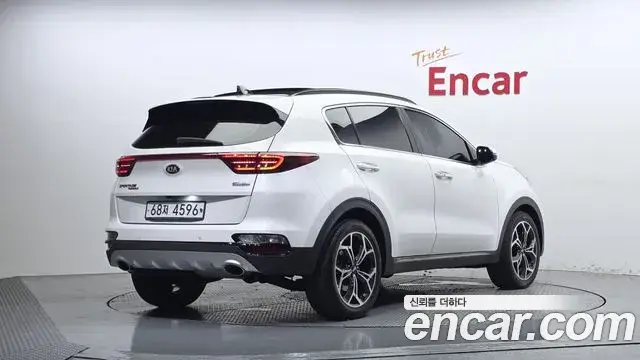 Kia Sportage The Bold 2018 — Фото 2/20
