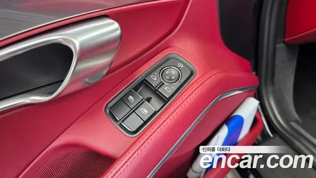 Porsche 718 Cayman 2024 — ფოტო 14/31