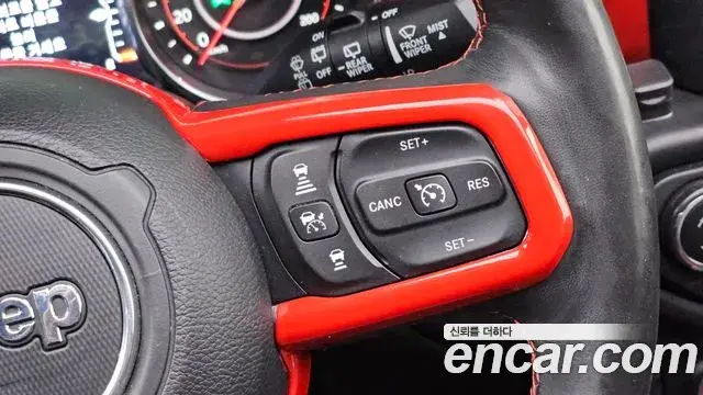 Jeep Wrangler 2019 — Фото 18/20