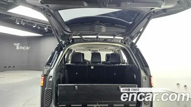 Land Rover Discovery 5 2019 — Şəkil 3/30