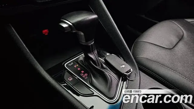 Kia Niro 2019 — Photo 9/20