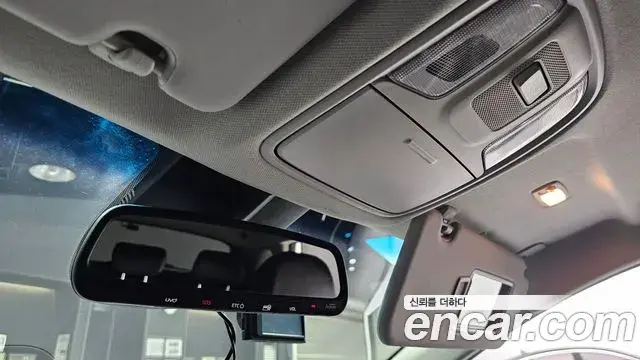Kia Niro 2019 — Photo 19/20
