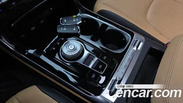 Kia Carnival 2020 — Şəkil 9/20