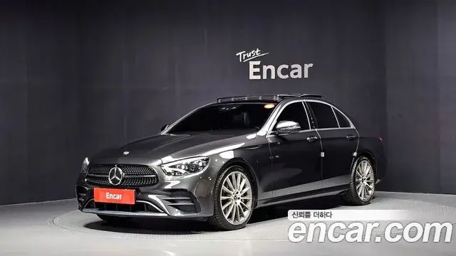 Mercedes-Benz E-Class 2021 — Фото 1/20