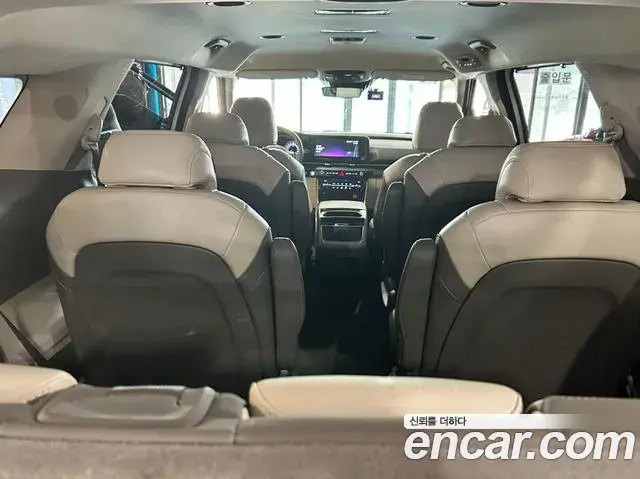 Kia Carnival 2023 — Şəkil 9/20