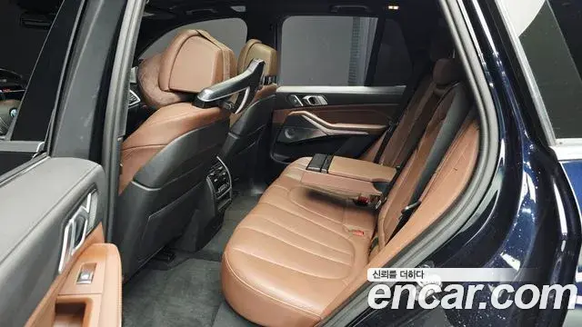 BMW X5 2021 — Photo 11/20