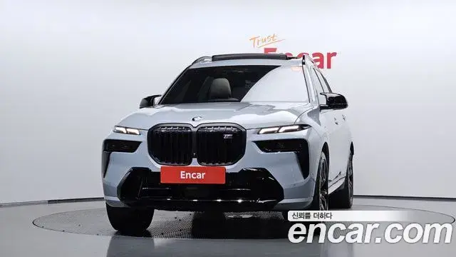 BMW X7 2025 — Фото 3/20