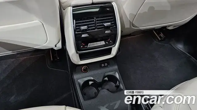 BMW X7 2025 — Фото 19/20