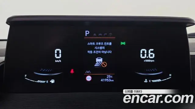 Hyundai Staria 2023 — Фото 8/20