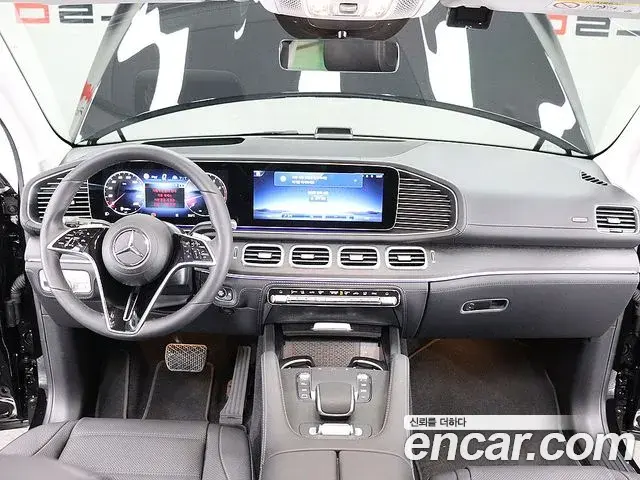 Mercedes-Benz GLE-Class 2025 — Photo 13/20