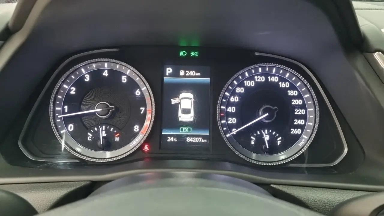 Hyundai Sonata 2022 — Фото 6/18