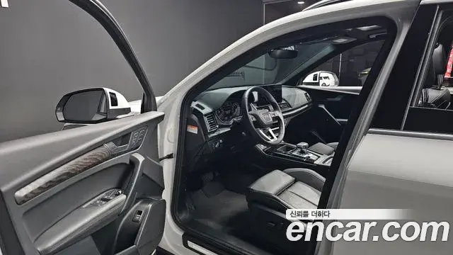 Audi Q5 2023 — Фото 10/20