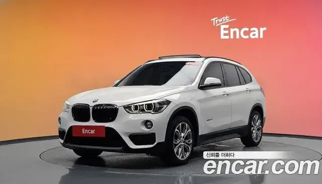 BMW X1 2018 — Фото 1/20