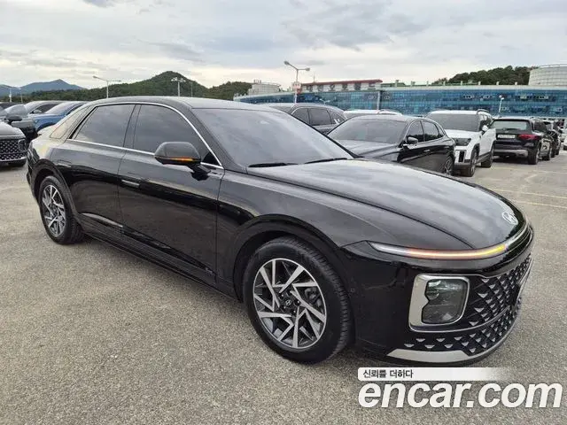 Hyundai Grandeur 2023 — Photo 3/20