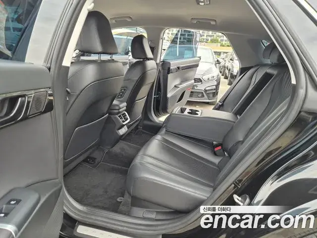 Hyundai Grandeur 2023 — Photo 10/20