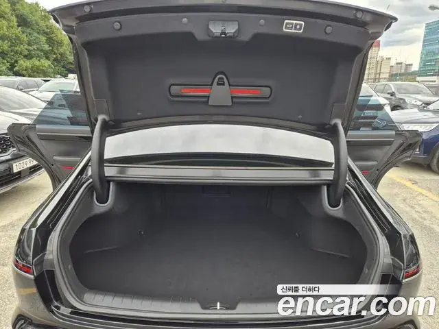 Hyundai Grandeur 2023 — Photo 14/20