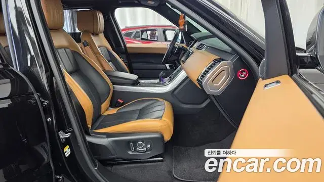 Land Rover Range Rover Sport 2020 — ფოტო 8/36