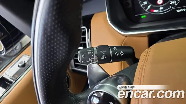 Land Rover Range Rover Sport 2020 — ფოტო 36/36