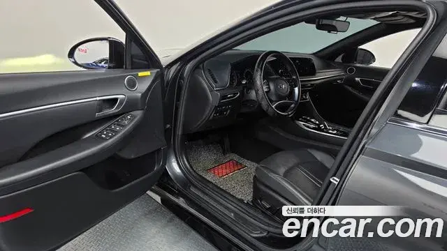Hyundai Sonata 2021 — Фото 10/20