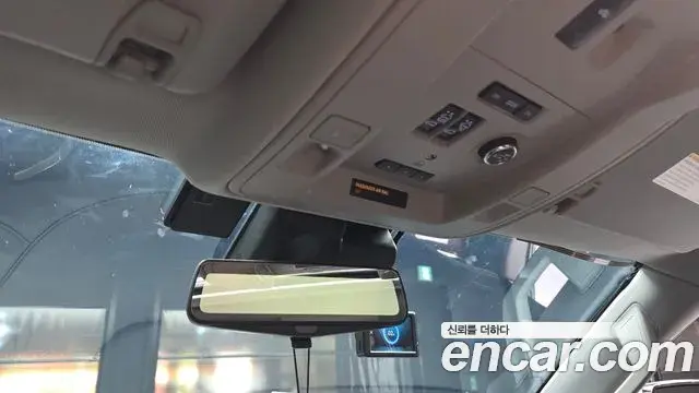 Cadillac Escalade 2020 — ფოტო 22/32