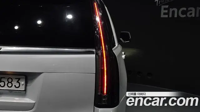 Cadillac Escalade 2020 — ფოტო 4/32