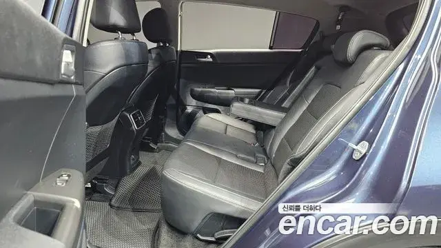 Kia Sportage The Bold 2020 — Фото 11/20