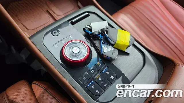 Kia K8 2024 — Photo 9/20