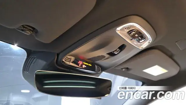 Volvo V60 Cross Country 2019 — Şəkil 37/39