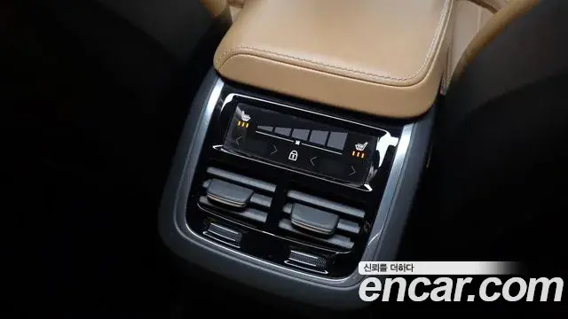 Volvo V60 Cross Country 2019 — Şəkil 34/39